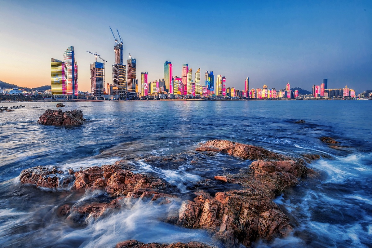 青岛五四广场海边