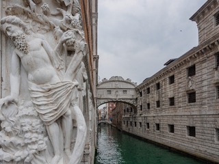 P3282331