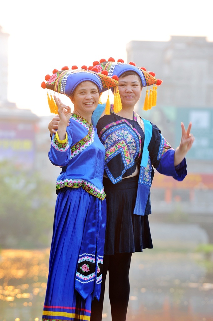 广西壮族姑娘 - 摄影师156119975699749 - 图虫