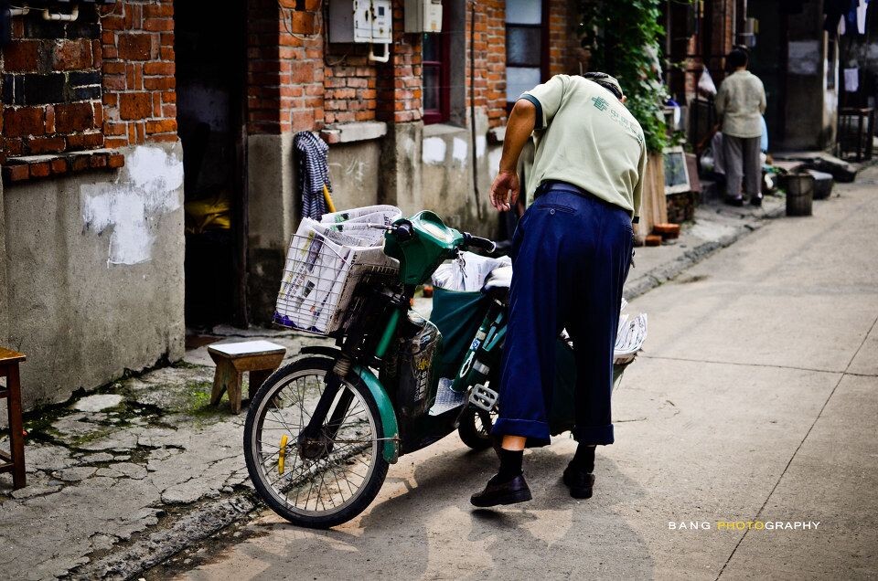 县府街的邮递员