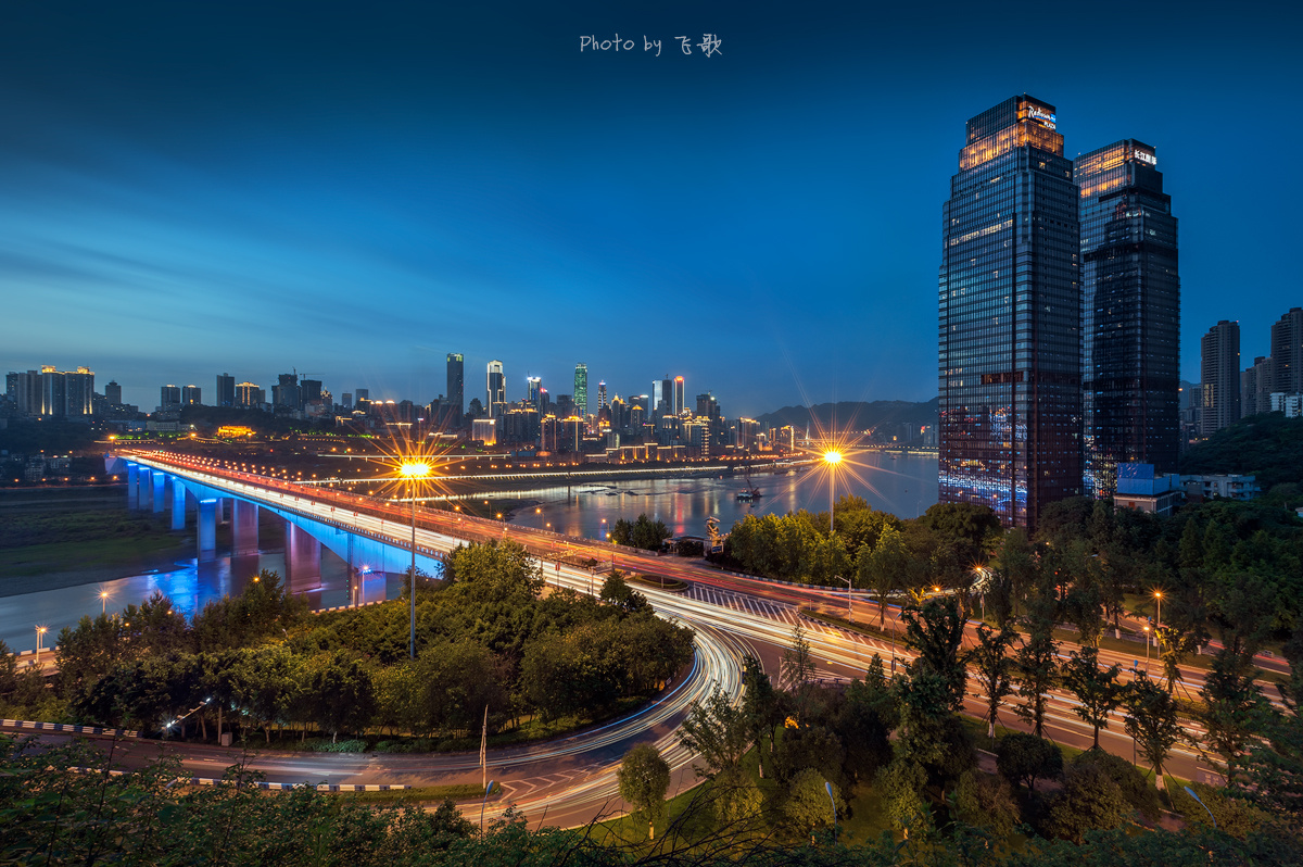 重庆石板坡长江大桥夜景