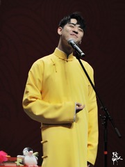 1605575