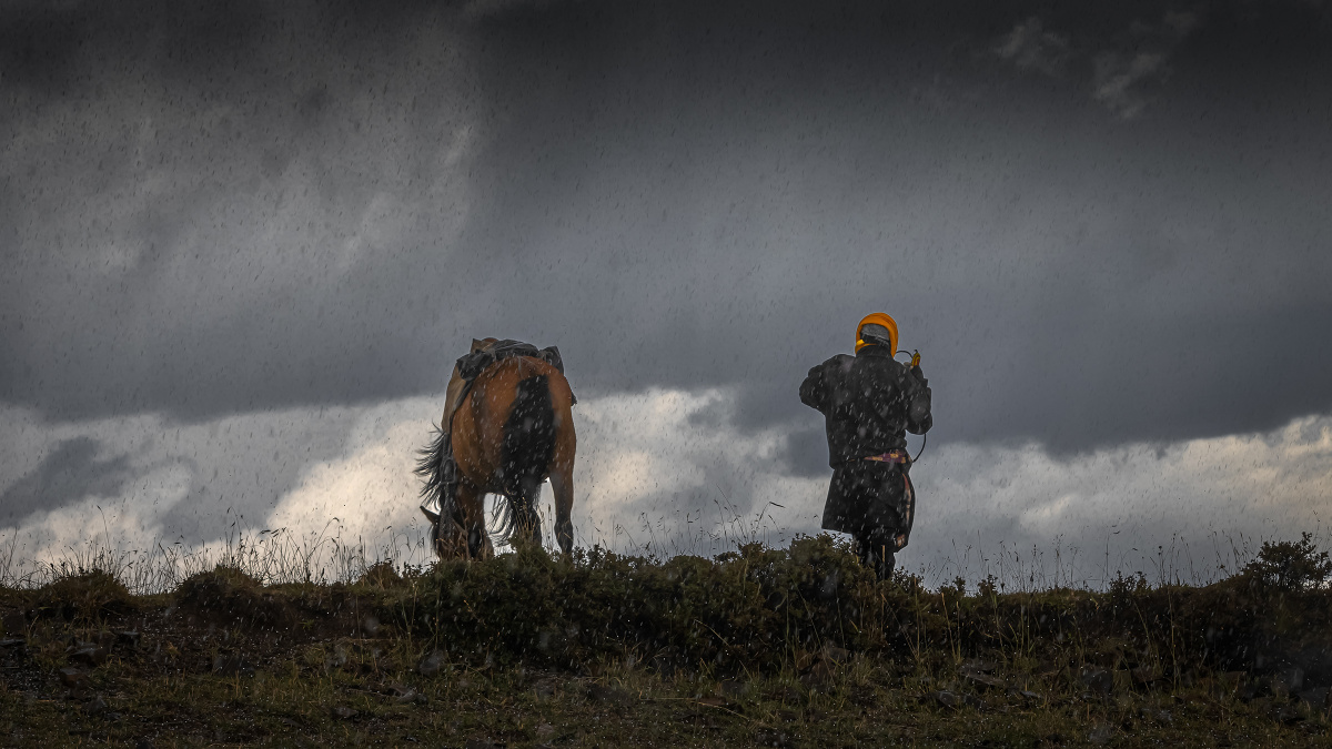 在年保玉则,刚刚还是晴空万里,瞬间就雨雪交加… - 雾里独自徘徊