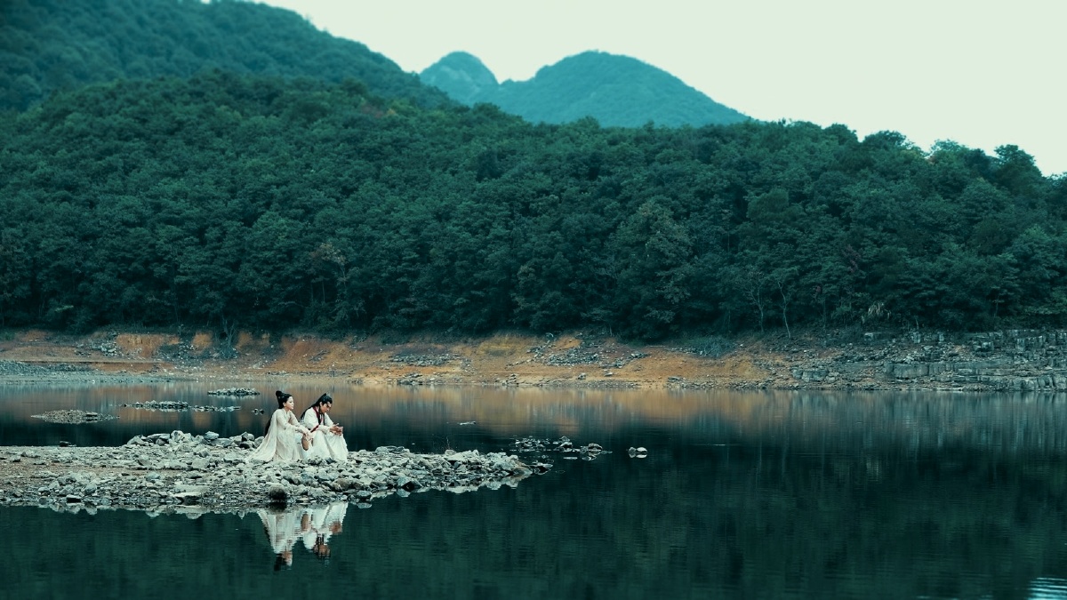 择一人退隐江湖终老山林