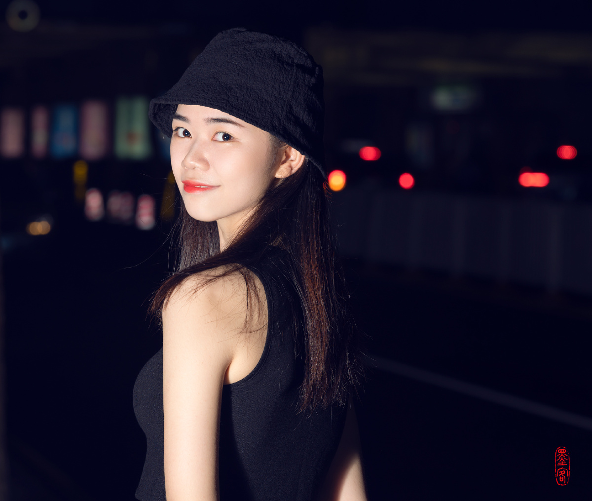 圈分享神仙颜值女性人模特性感的夜景人像魅力时尚女孩还没有人打赏