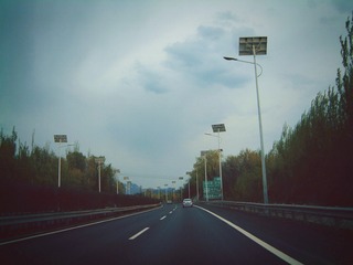 571F9D0D-B581-4DBD-9F01-E0E4D7FE4AAD/L0/001