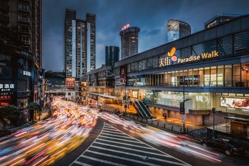 城市流光