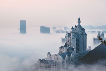 雾中城堡