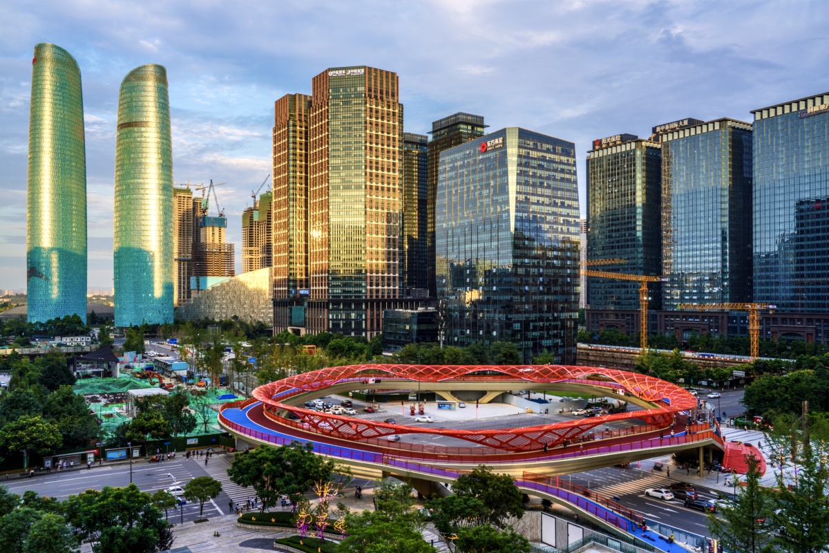 金光灿烂的成都金融城