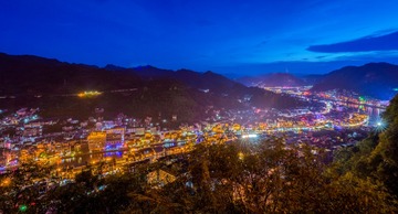 山城古镇夜景