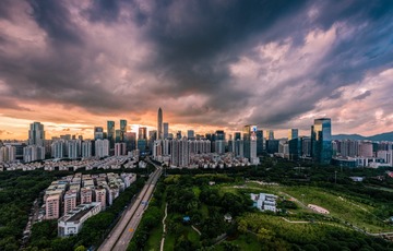 绿地，建筑，彩霞。