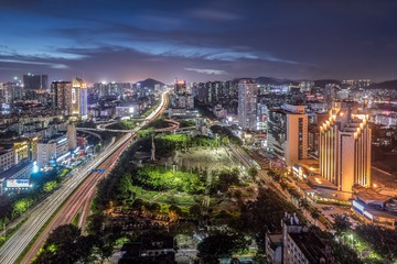 夜色阑珊