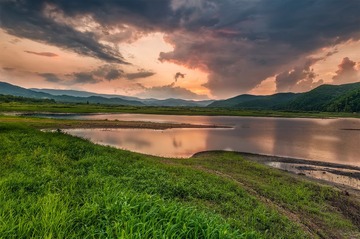 龙泉湖晚霞