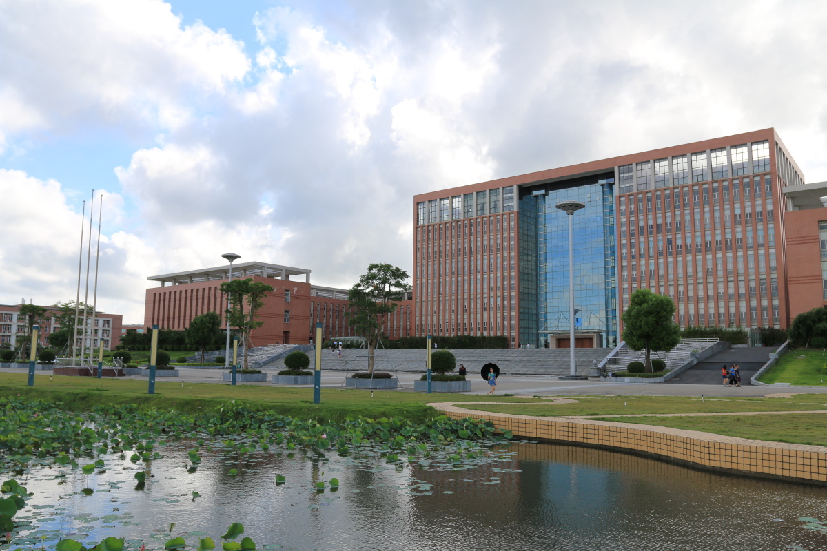 吉林大学珠海分校