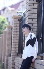 001