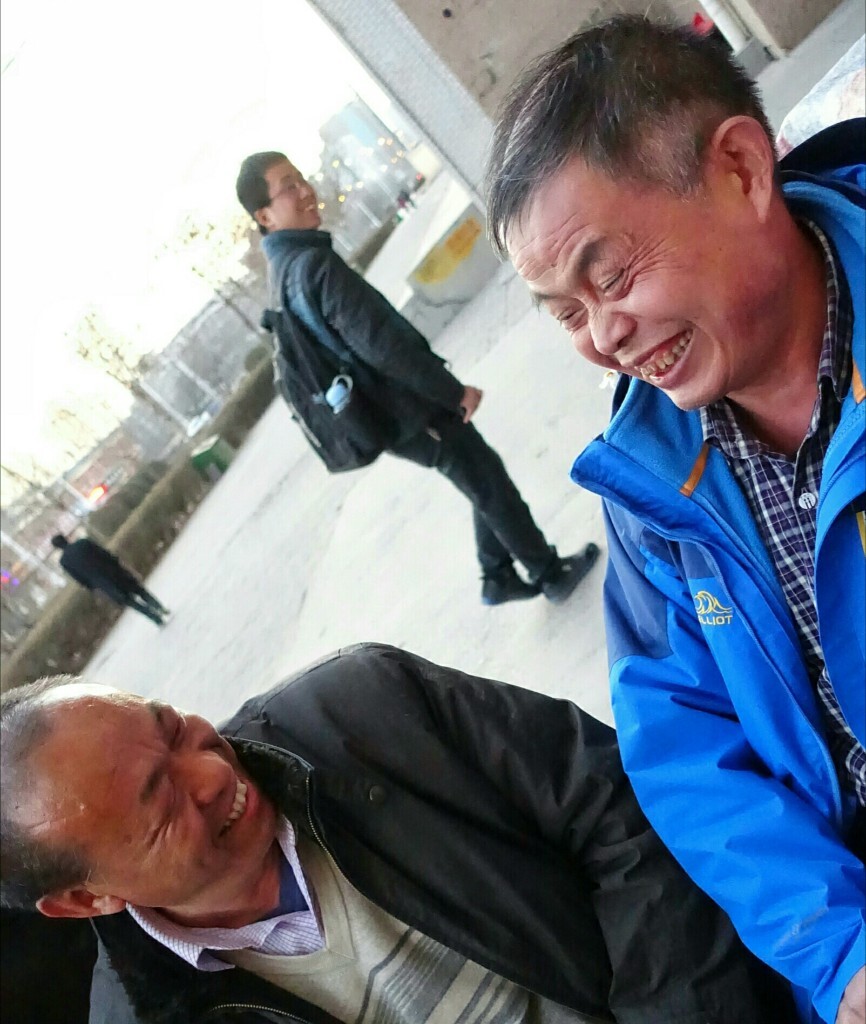 最后一步瞎走，输了吧输了吧，哈哈哈