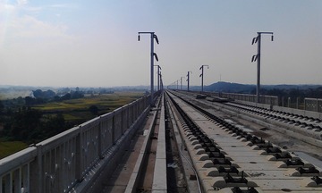 330438