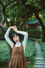 001