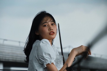 001