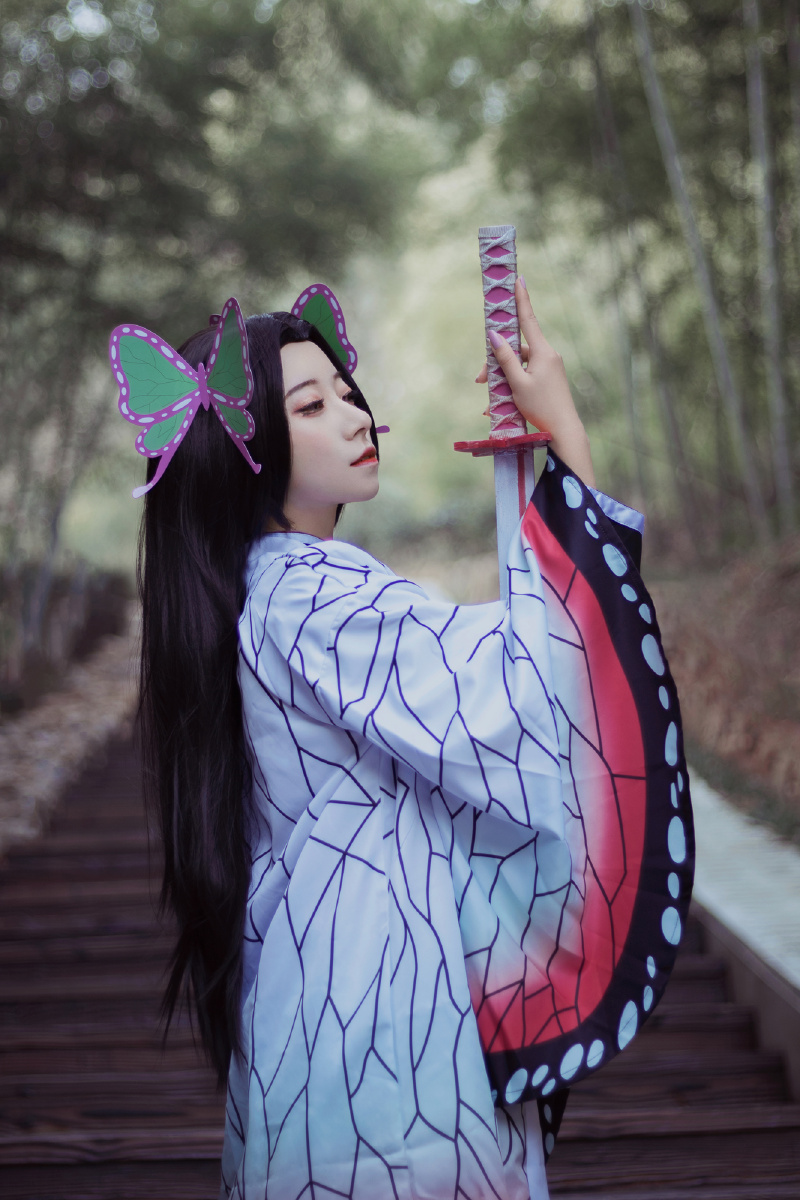 cosplay正片 《鬼灭之刃》-蝴蝶香奈惠 出镜coser:玥蝶(微博:纳兰翊cn