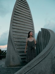 001