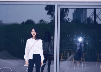 001
