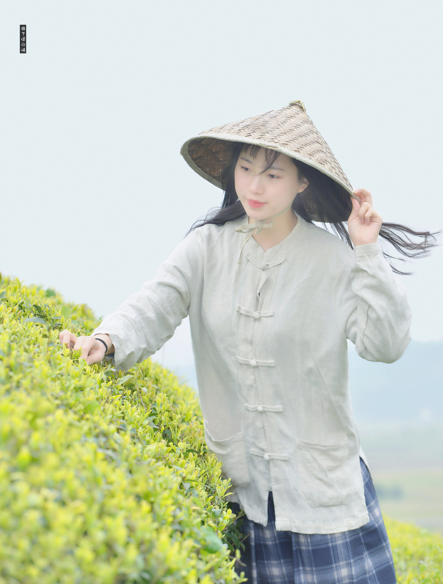 我们都爱日系摄影我要上开屏人像少女大光圈采茶茶园田园1/160樱下读