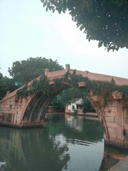 559761
