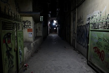 FF1C0780-FFDE-4C7F-98F1-205650FAD532/L0/001