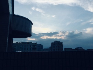 400683