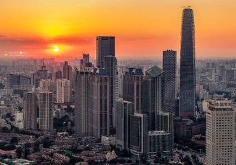 夕阳下的津城