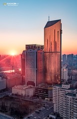 金黄日出