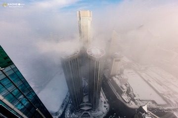 直冲云霄
