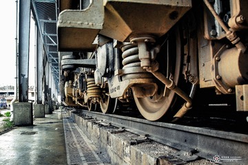 654041