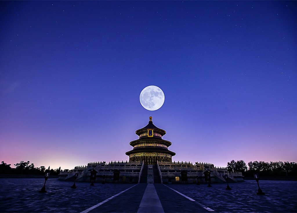 当超级月亮遇上天坛祈年殿