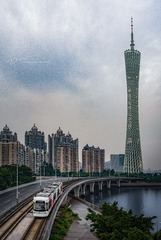 开往春天的电车
