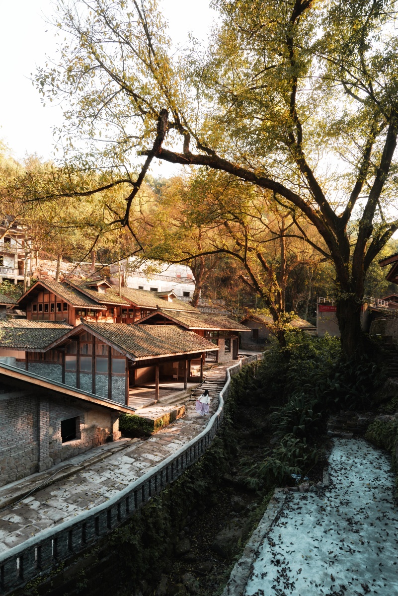 金刚碑—快乐村庄