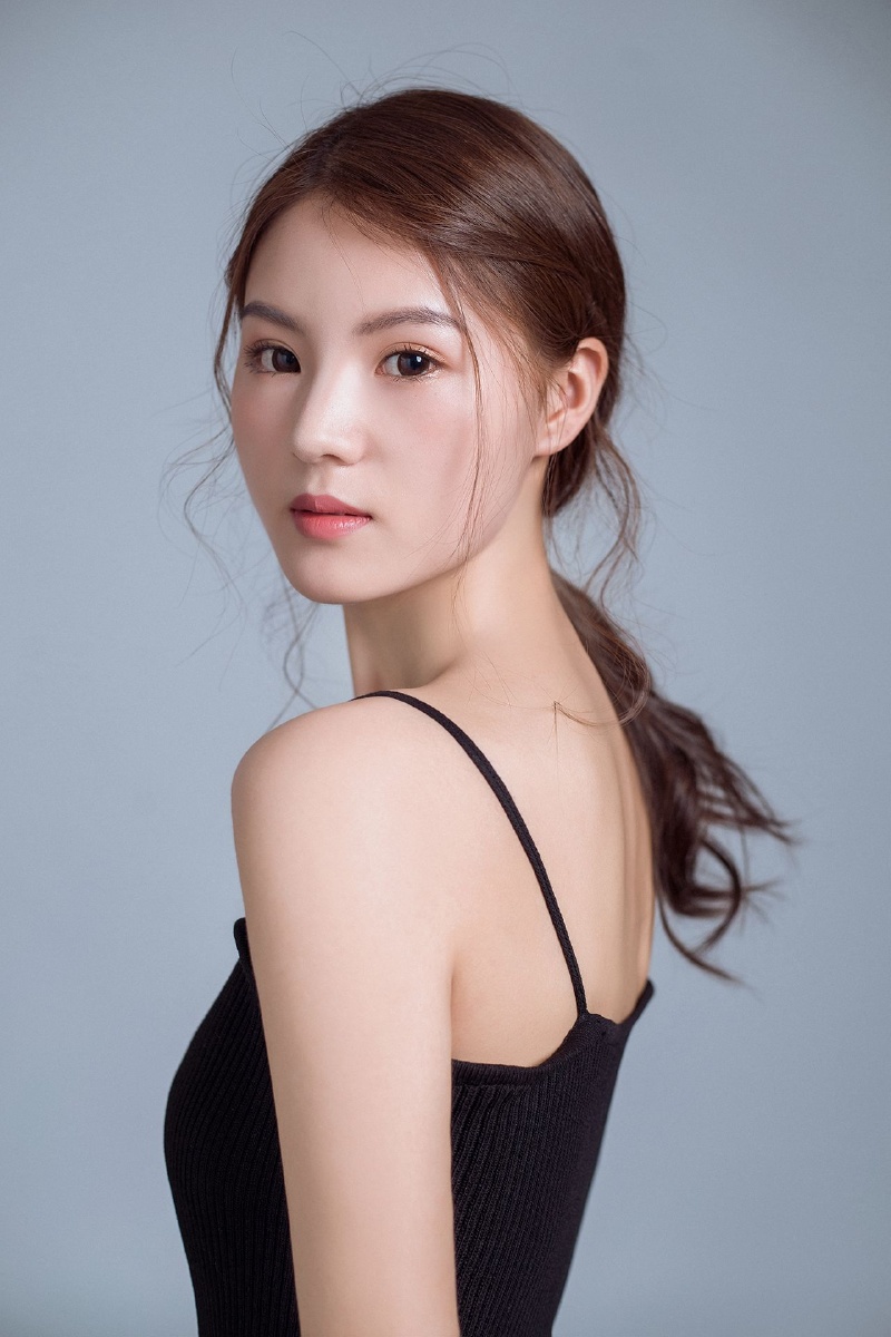 每个女生应该有一套属于自己的肖像写真