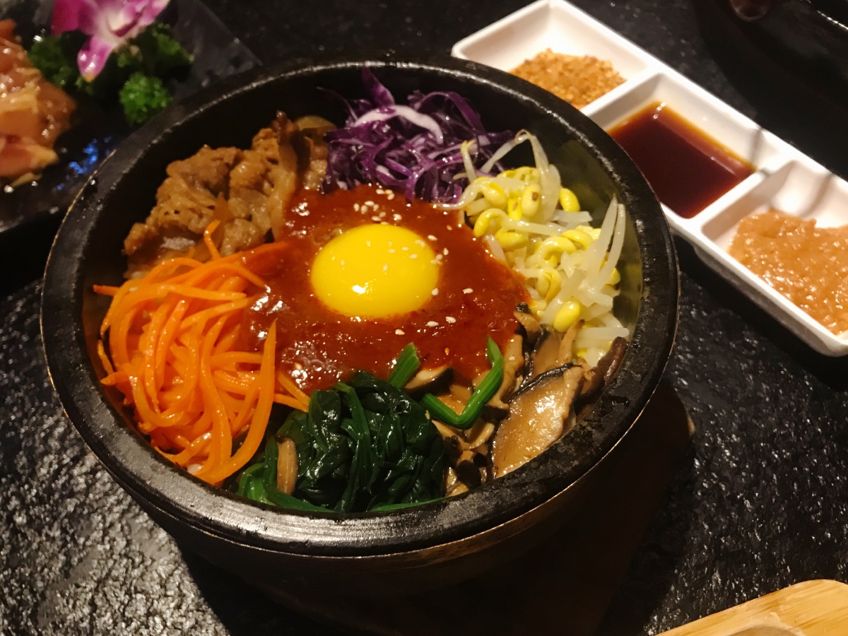 肥牛石锅拌饭?