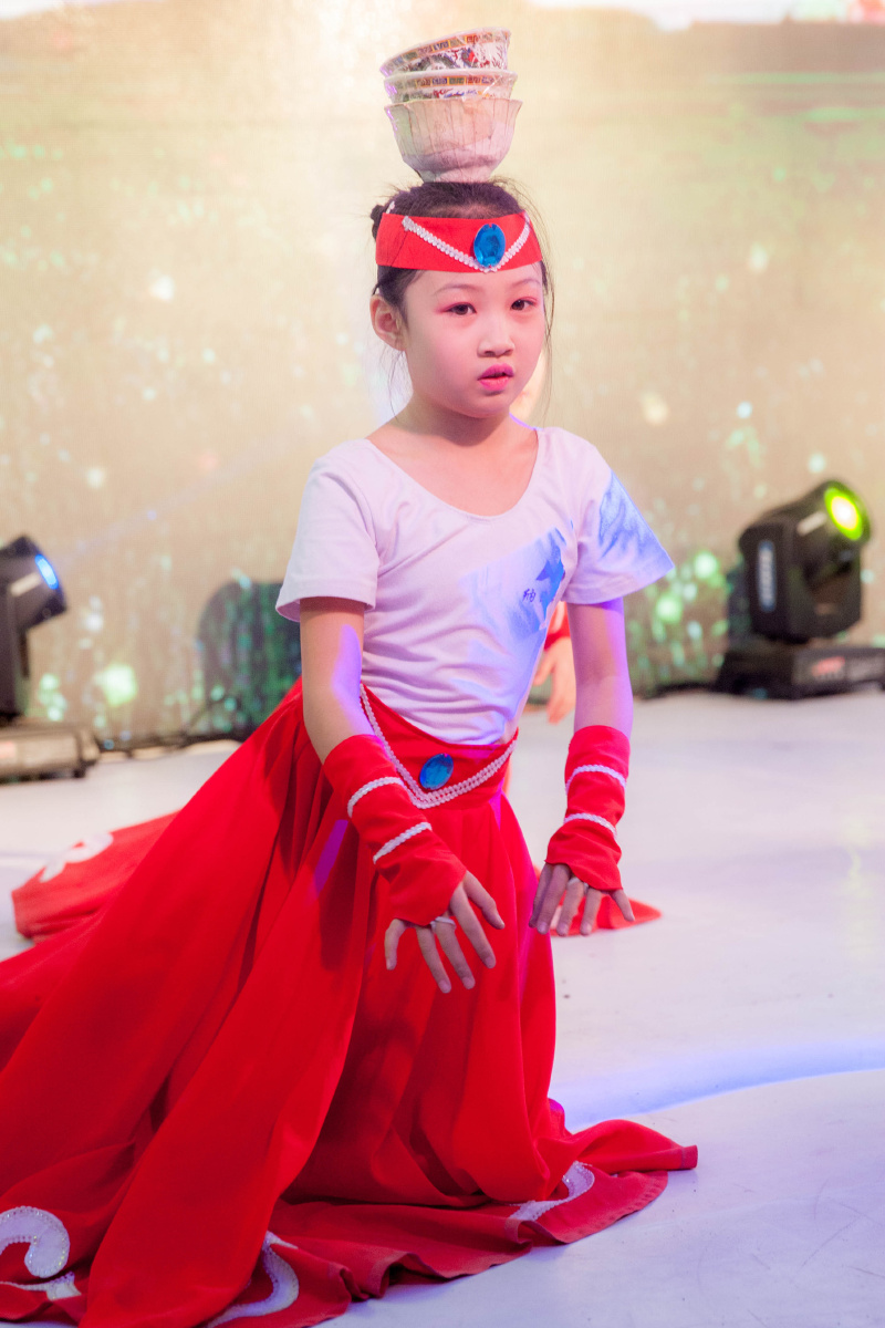 【马喆舞蹈】圣诞晚会 纳日女团