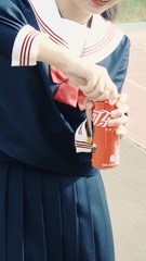 166375