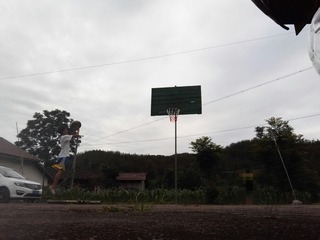 128513