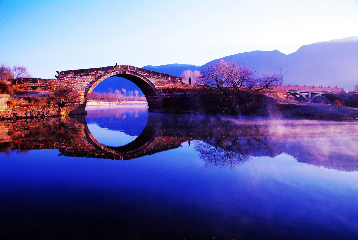 沙溪古镇的石桥在冬日晨曦下呈现出美丽的色彩.sigma 17-70mm f2.8-4.