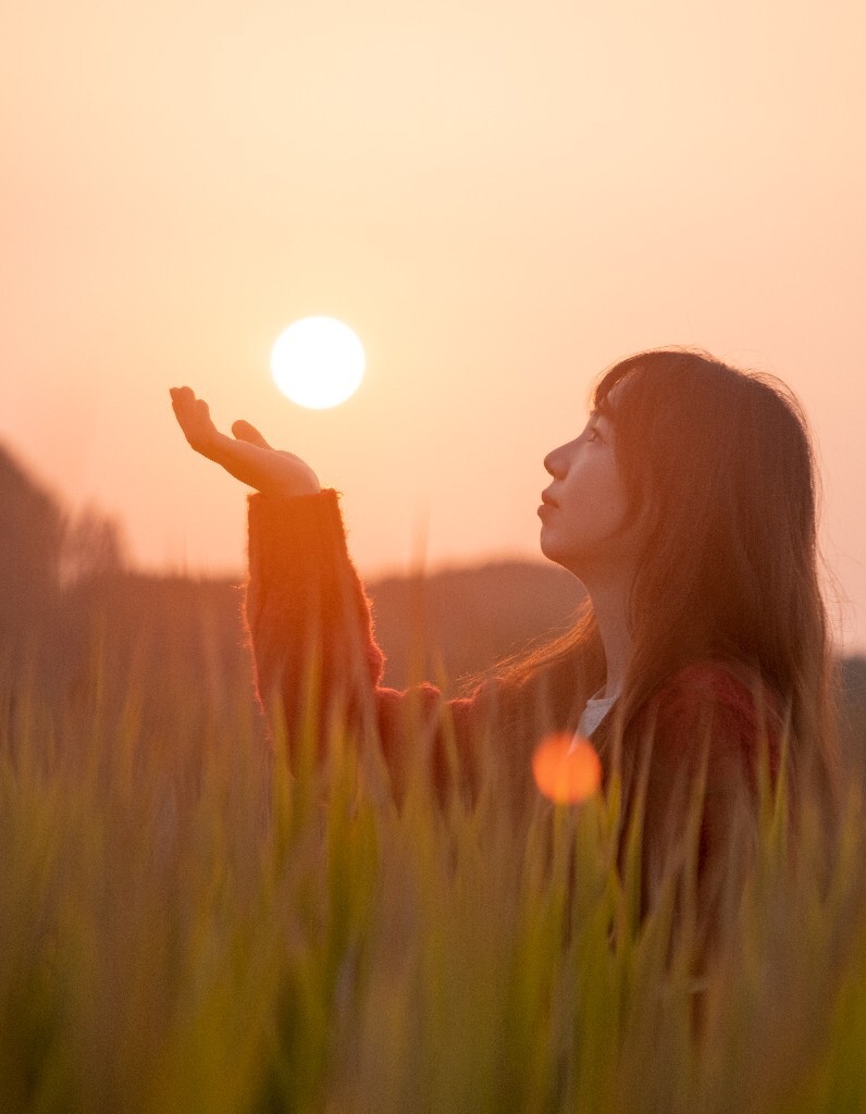 夕阳 秋季 秋天 人像 稻田 风光 旅行 色彩 夕阳下的稻田