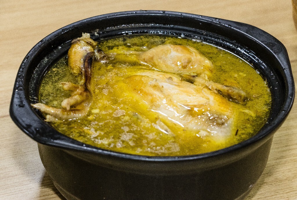 炖鸡汤 鸡汤 食物 美食 摄影 旅行 街拍 长桌宴