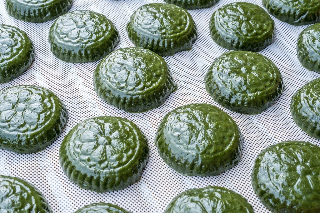 艾馍馍 清明蒿子粑 清明团子 青团 小吃 特色习俗美食 特色小吃 传统点心 江南传统小吃