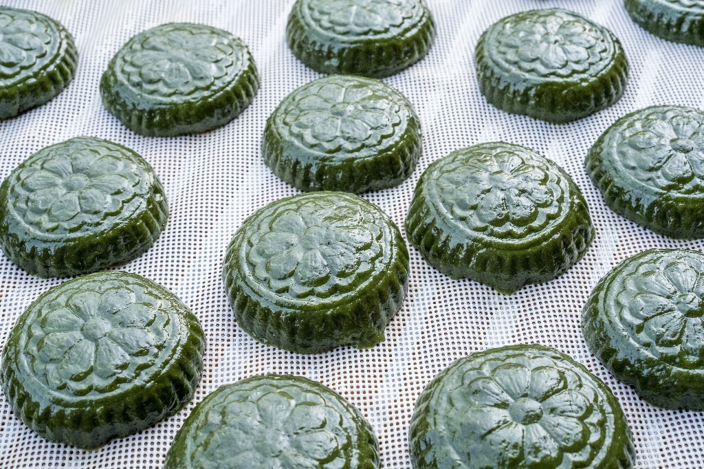 艾馍馍 清明蒿子粑 清明团子 青团 小吃 特色习俗美食 特色小吃 传统点心 江南传统小吃