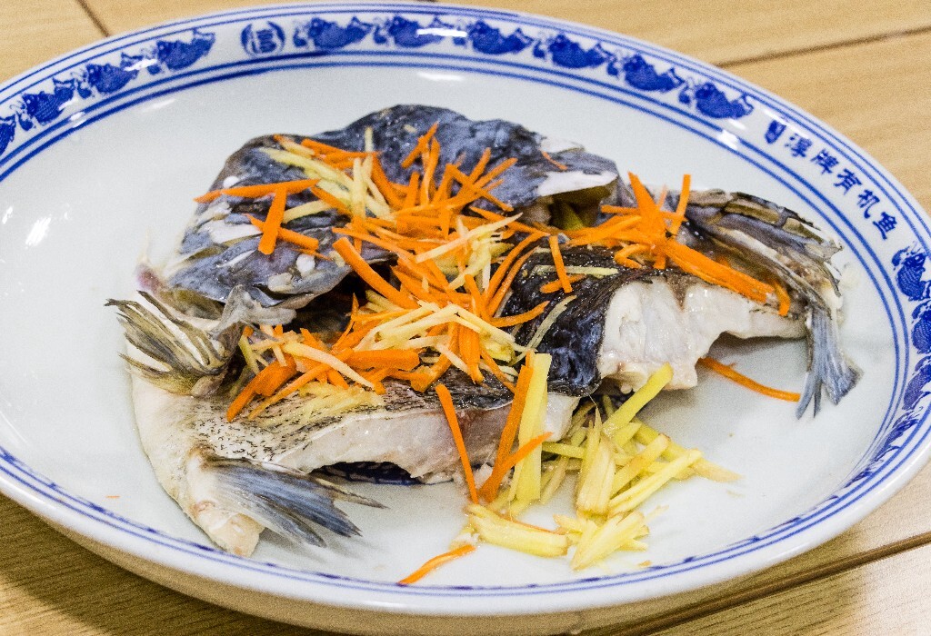 千岛湖鱼头 鱼头 食物 美食 摄影 旅行 街拍 长桌宴