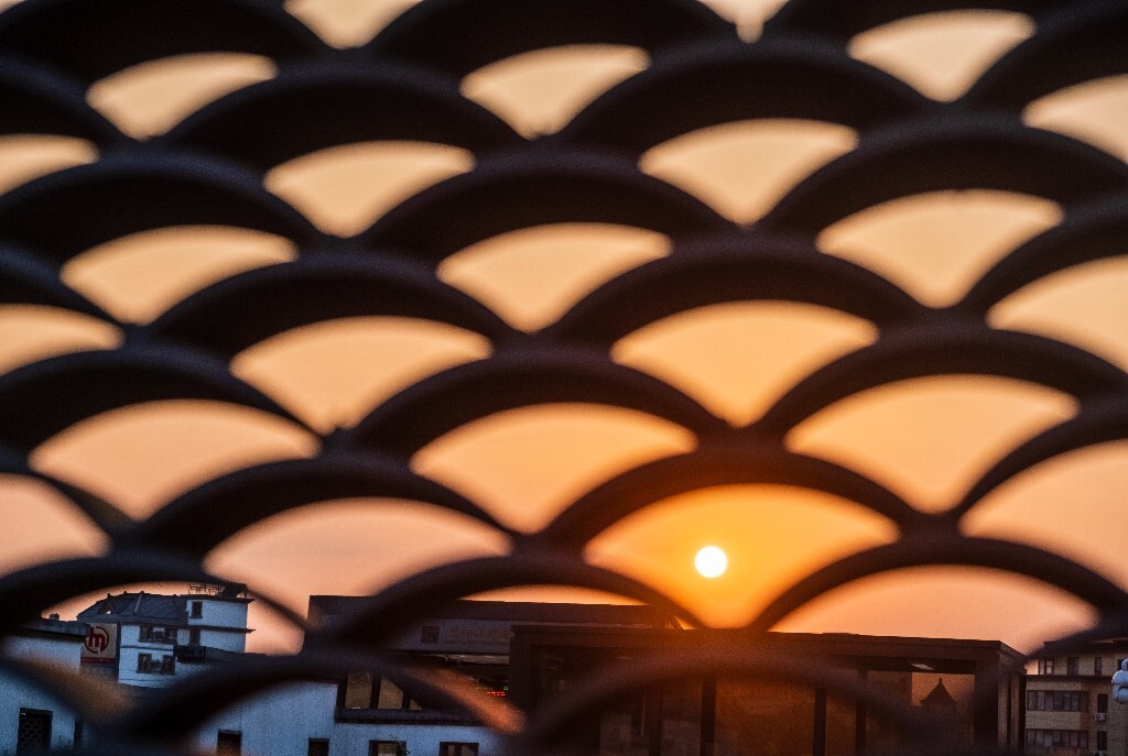 夕阳 阳光 风光 建筑 结构 造型 园林 艺术 旅行 日出日落