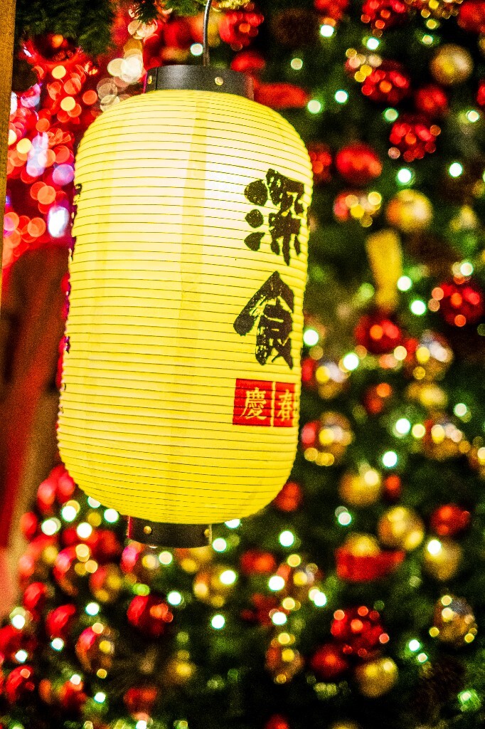 圣诞氛围 深夜食堂  街拍 摄影  灯笼   圣诞元素